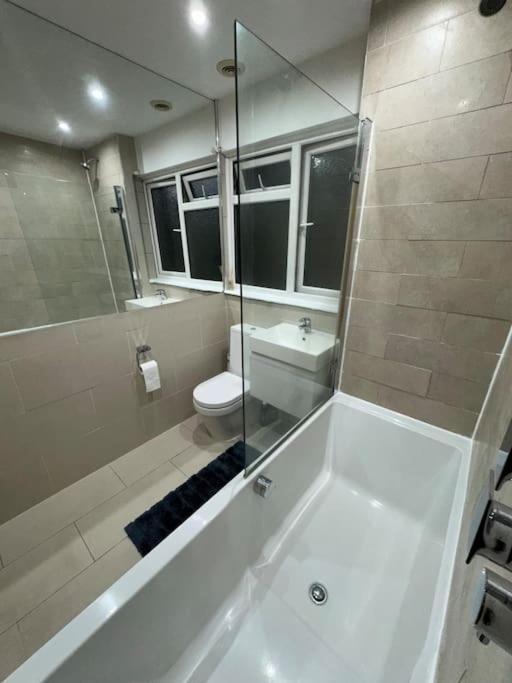 Ferienhaus In The Heart Of Wimbledon London